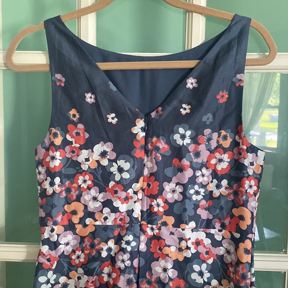 LOFT Floral Print Dress, Cobalt Blue w/ Flowers, Size 6P - Picture 4 of 15